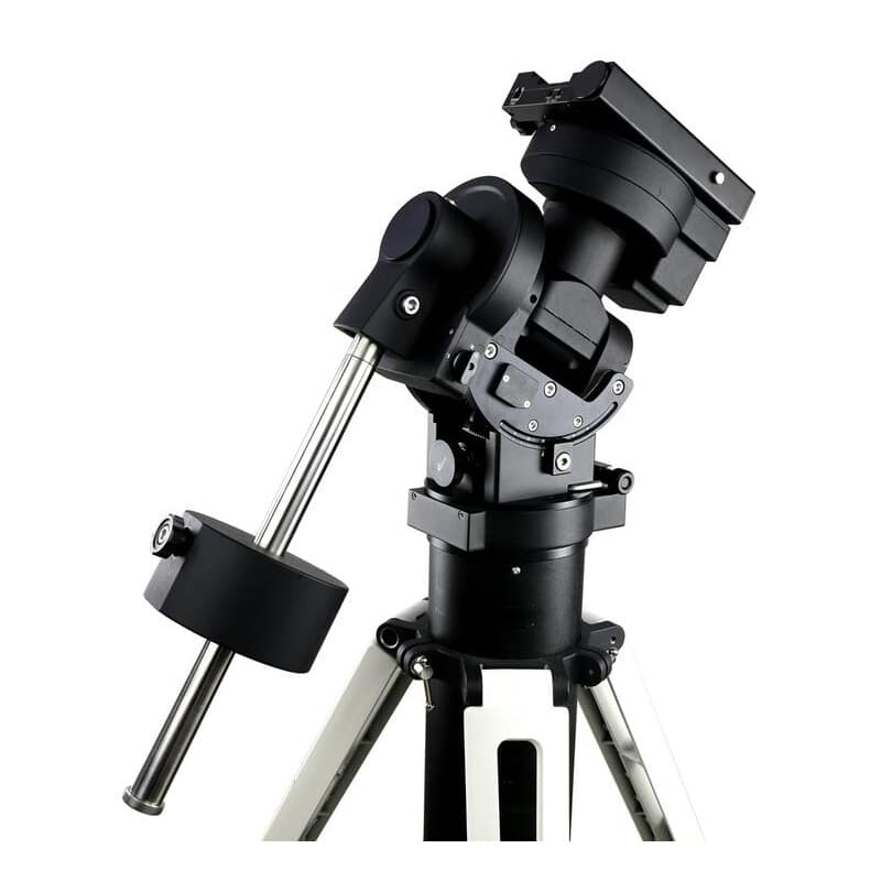 Monture équatoriale CEM70G iOptron noire, système goto robuste pour astrophotographie avancée.